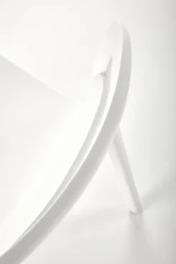 K490 krzesło plastik biały (1p=4szt)1 sztuka