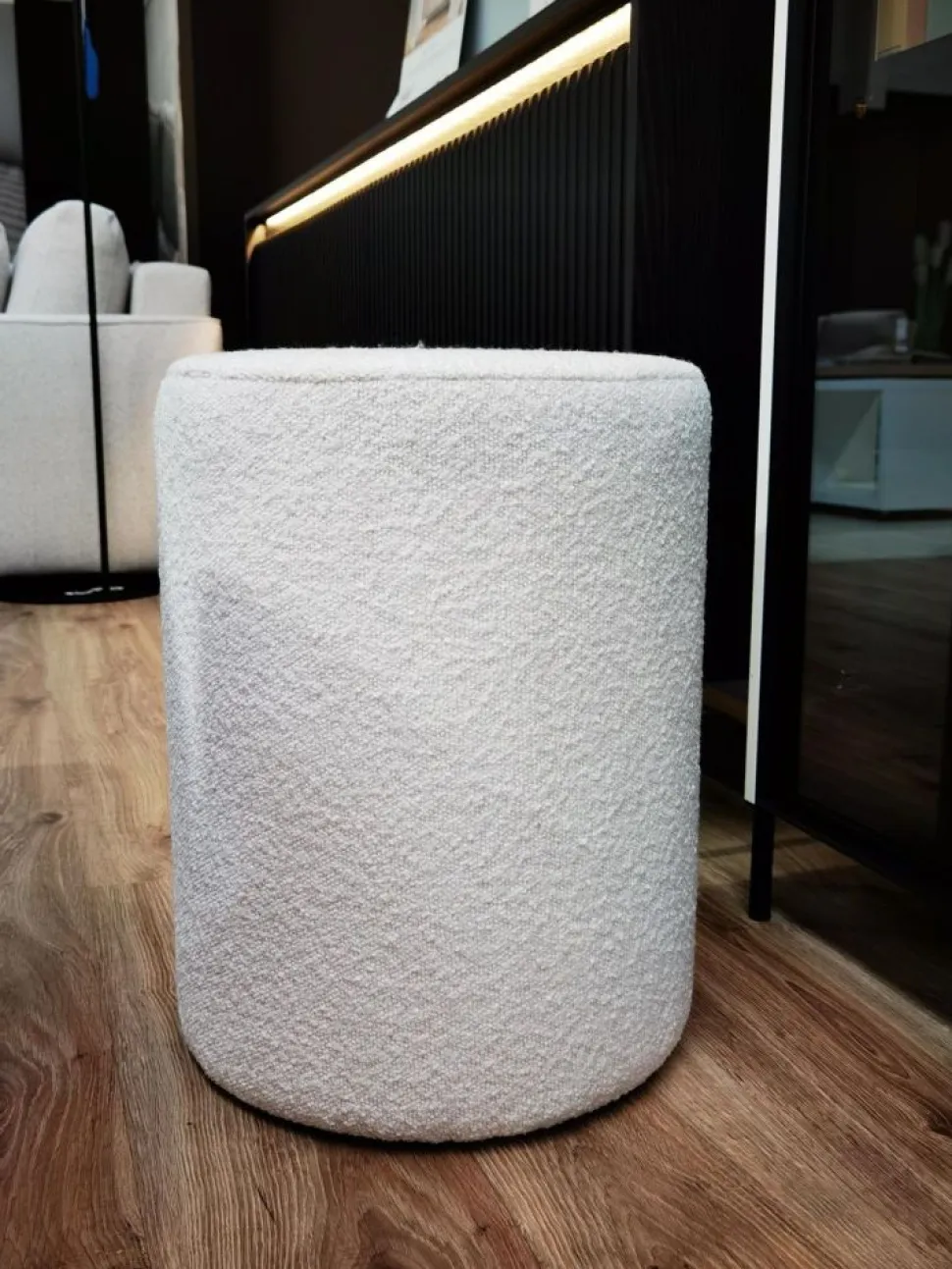 Okragła pufa baranek boucle biała Hauss Roller Baloo 2073