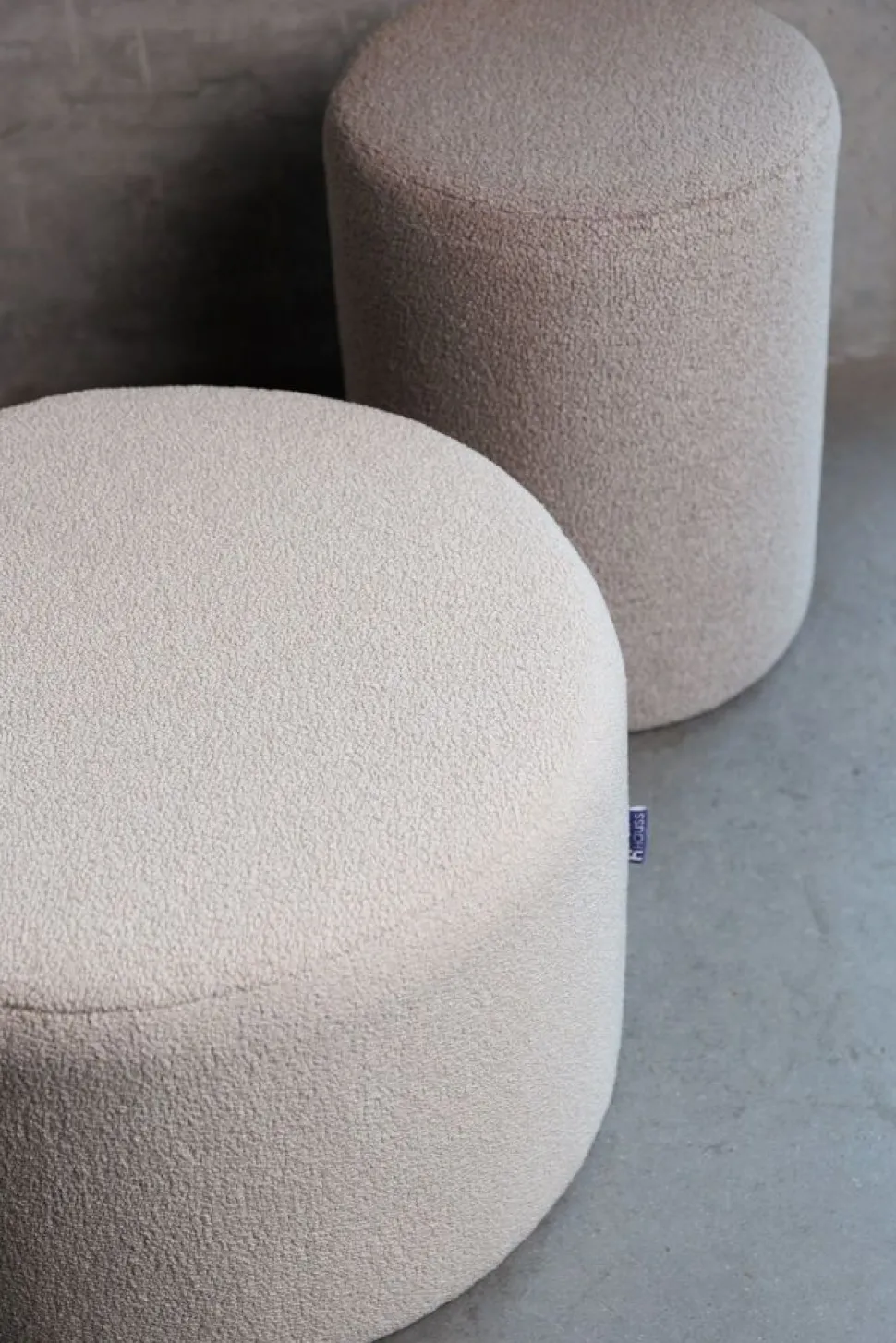 Okragła pufa boucle beżowa Hauss Roller XL Manza 04