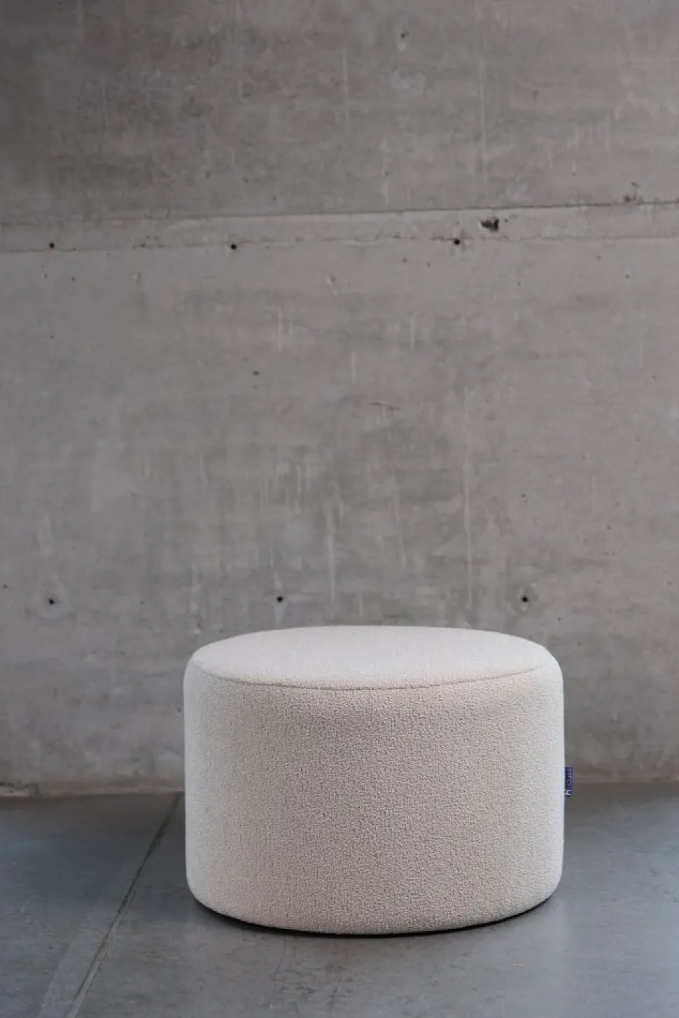 Okragła pufa boucle beżowa Hauss Roller XL Manza 04