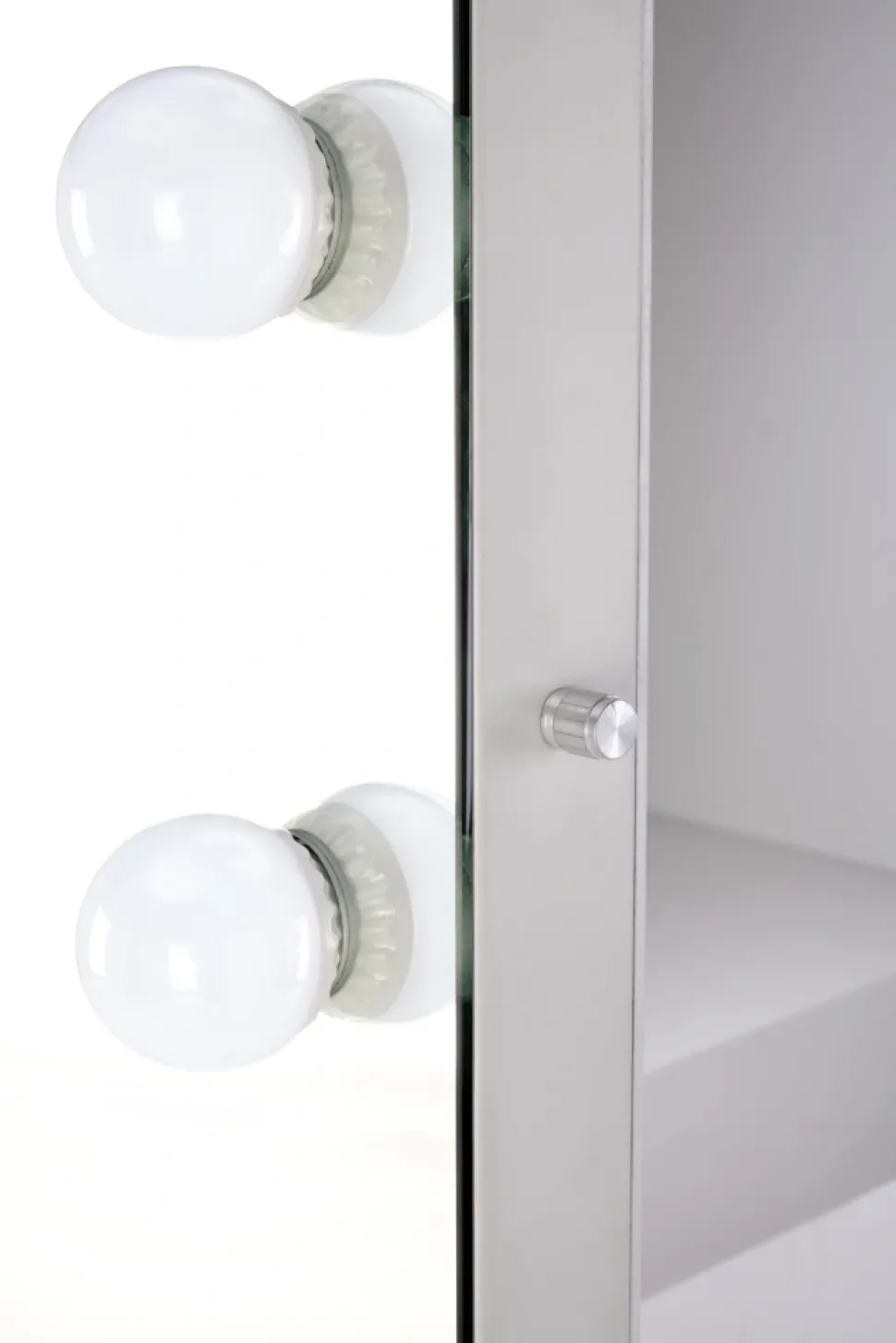 PEARL lustro stojące z oświetleniem LED (1p=1szt)1 sztuka