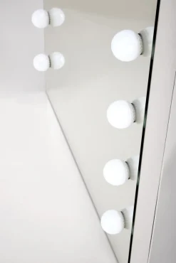 PEARL lustro stojące z oświetleniem LED (1p=1szt)1 sztuka