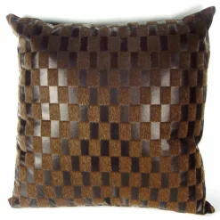 Poduszka dekoracyjna w geometryczne brązowe kwadraty ze skóry 45x45