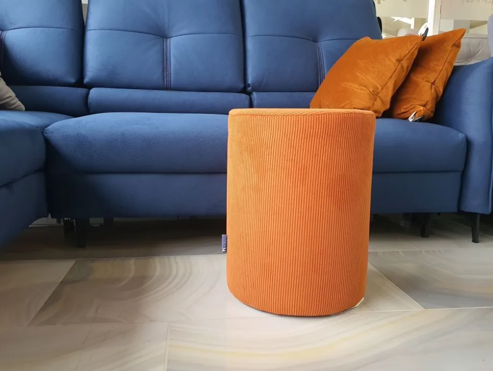Sztruksowa pufa okragła pomarańczowa Hauss Roller Cord 205.11