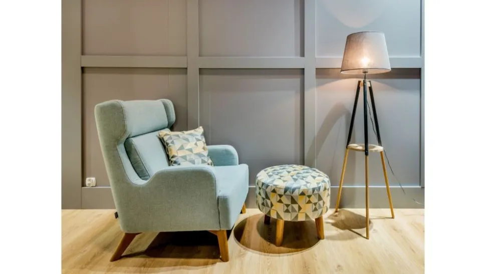 Wajnert sofa uszak Wing w stylu skandic chic